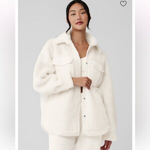 ALO Edge Sherpa Shacket Size XS Ivory